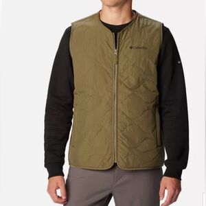 Columbia Men's XXL Birchwood Omni shield vest. Stone Green color.